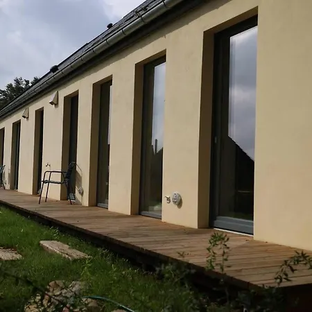 Bullenberg Feriehus Schwarz (Mecklenburgische Seenplatte)