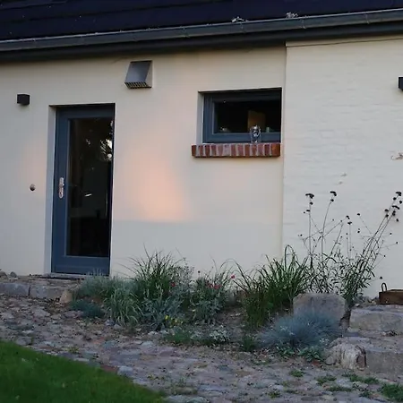 Bullenberg Ferienhaus Schwarz (Mecklenburgische Seenplatte)